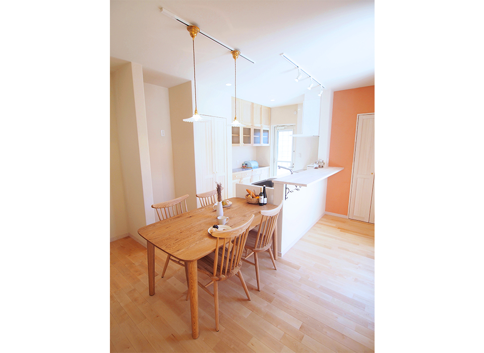 ナチュラルな家具が映えるカフェのようなお家 姫路で新築一戸建て 注文住宅なら工務店 アレッタ